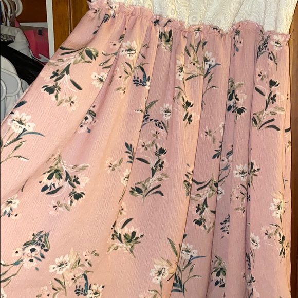 🌸💕Xhilaration Floral Dress - Picture 2 of 3